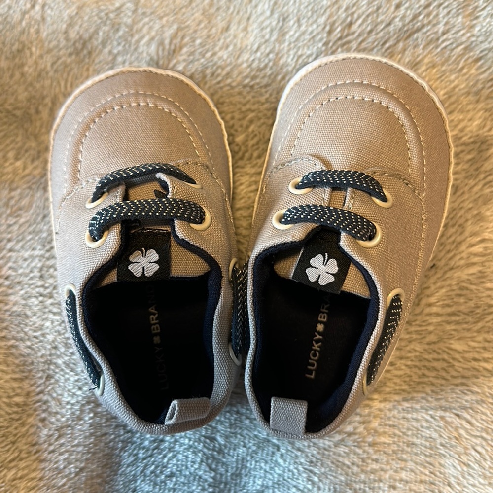 Lucky brand baby shoe